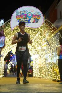 BIB: 5353
                            <button type="button" onclick="openModal(21830520)" class="btn btn-primary btn-sm float-right btn-popup" data-toggle="modal" data-target=".modal-high-quality">
                        <i class="fas fa-shopping-cart"></i> Add to Cart
                    </button>
                                            <button type="button" onclick="isThisMe(21830520, true)" class="btn btn-success btn-sm float-right btn-popup btn-isme hidden" data-toggle="tooltip" data-placement="bottom" title="นี่คือรูปของคุณใช่ไหม คลิกที่นี่เพื่อเอาเข้าอัลบั้ม">
                        <i class="fas fa-plus"></i> Add to album
                    </button>
                    <button type="button" onclick="isThisMe(21830520, false)" class="btn btn-warning btn-sm float-right btn-popup btn-isnotme hidden">
                        <i class="fas fa-ban"></i> Remove from album
                    </button>